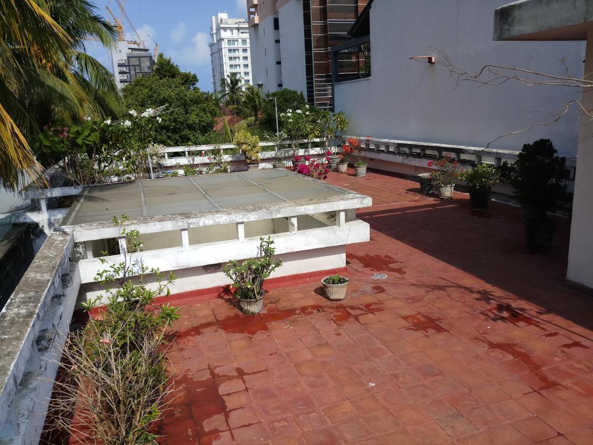 Elegance Oasis, Colombo 3 Otel Dış mekan fotoğraf