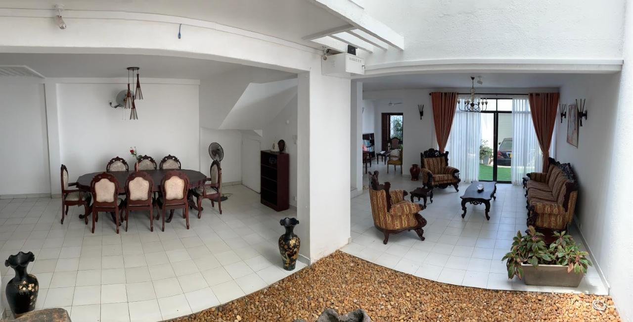 Elegance Oasis, Colombo 3 Otel Dış mekan fotoğraf