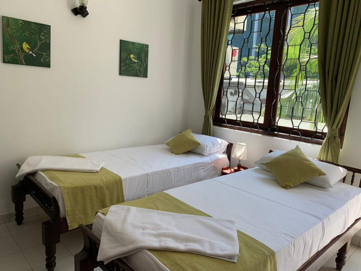 Elegance Oasis, Colombo 3 Otel Dış mekan fotoğraf