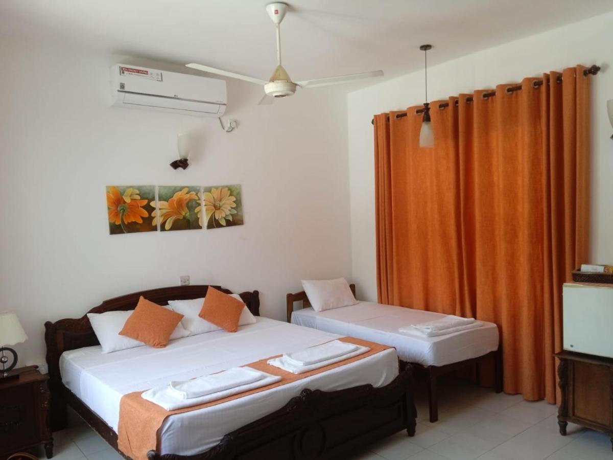 Elegance Oasis, Colombo 3 Otel Dış mekan fotoğraf