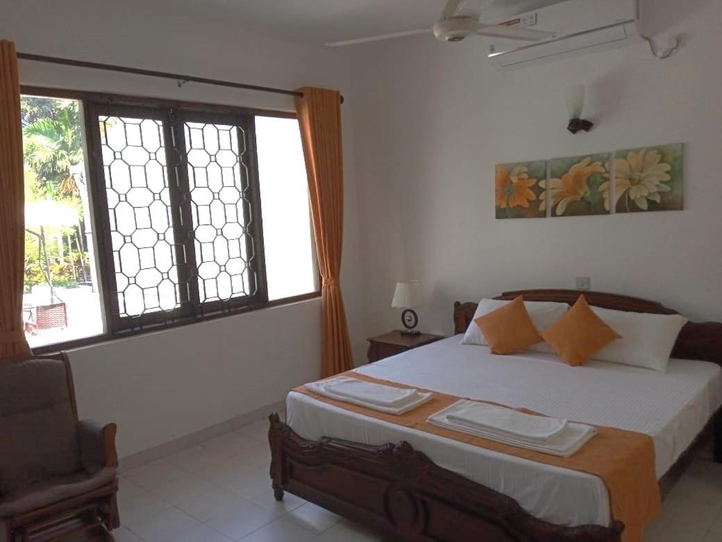 Elegance Oasis, Colombo 3 Otel Dış mekan fotoğraf